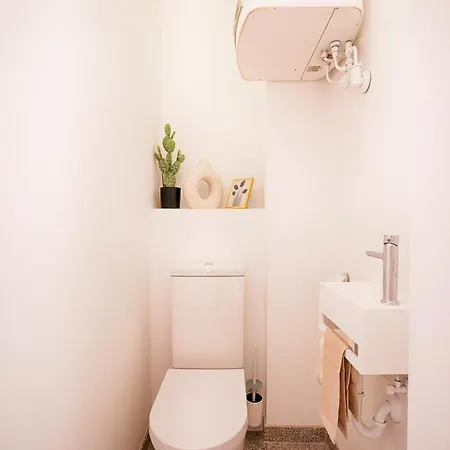 Modernes City-apartment In 아파트 *