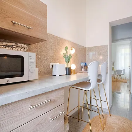 Modernes City-apartment In *